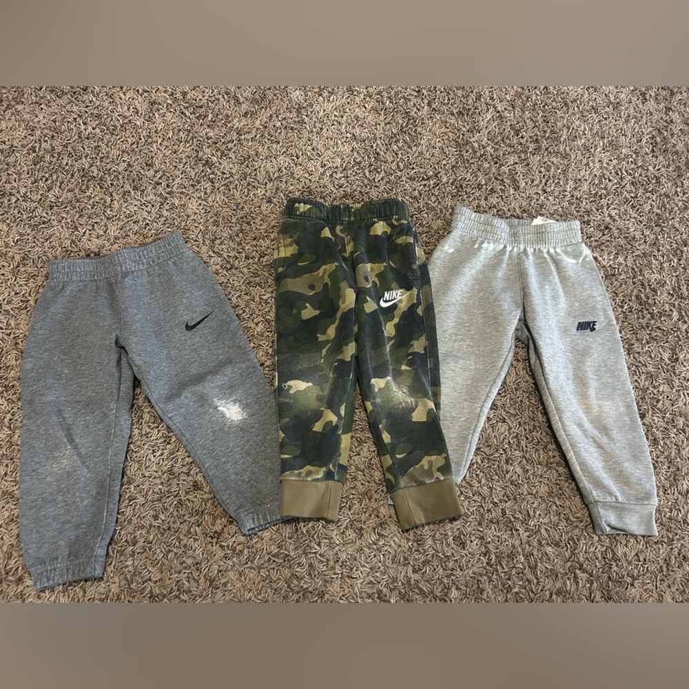 Nike Green and Gray Sweatpants Joggers